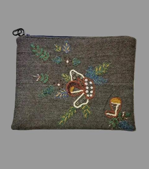 Double faced tweed/ metallic green clutch bag
